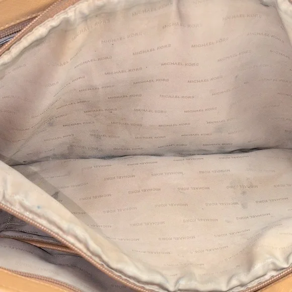 Michael Kors Textured Leather Beige Tote Shoulder Bag Great For Laptop, iPad Etc - Picture 10 of 11